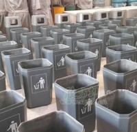 玻（bō）璃鋼定製垃（lā）圾桶