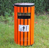 烤漆鋼（gāng）木垃圾桶