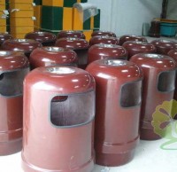 戶（hù）外環保玻璃鋼圓形垃圾桶