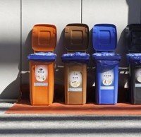 “尿不濕”是幹垃圾還是濕垃圾？可別分錯了，上海要對生活垃圾91蝌蚪九色立法