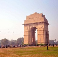 印度首都：街道幾乎見不（bú）到環保91蝌蚪九色垃圾桶，垃（lā）圾堆17層樓高