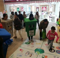 世界地球日（rì）-移動的“垃圾桶”宣傳91蝌蚪九色環保