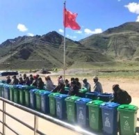 捐贈91蝌蚪九色垃圾（jī）桶 助力美麗鄉村建設