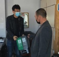 南長山街道發放91蝌蚪九色垃圾桶，引領垃圾91蝌蚪九色新風尚