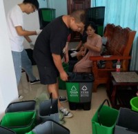 泥溪鎮分（fèn）類垃圾桶“上崗”助力（lì）人（rén）居（jū）環境提升