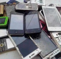 舊手機，你是個什麽垃圾？