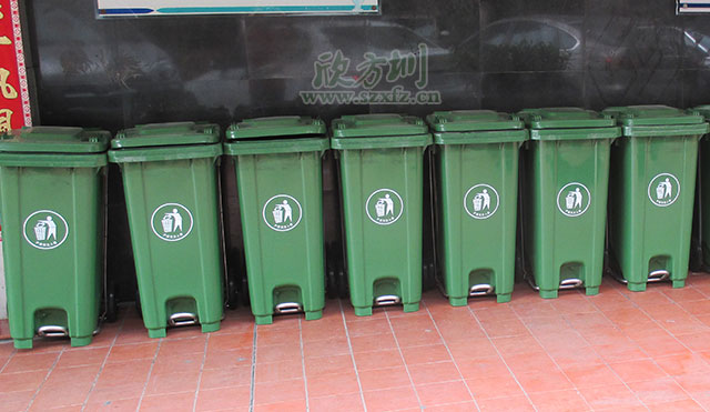 社區塑料垃圾桶