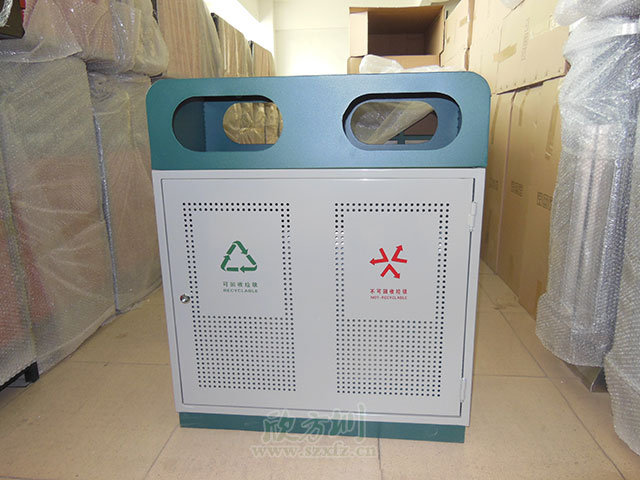 廣場鋼（gāng）製垃圾桶