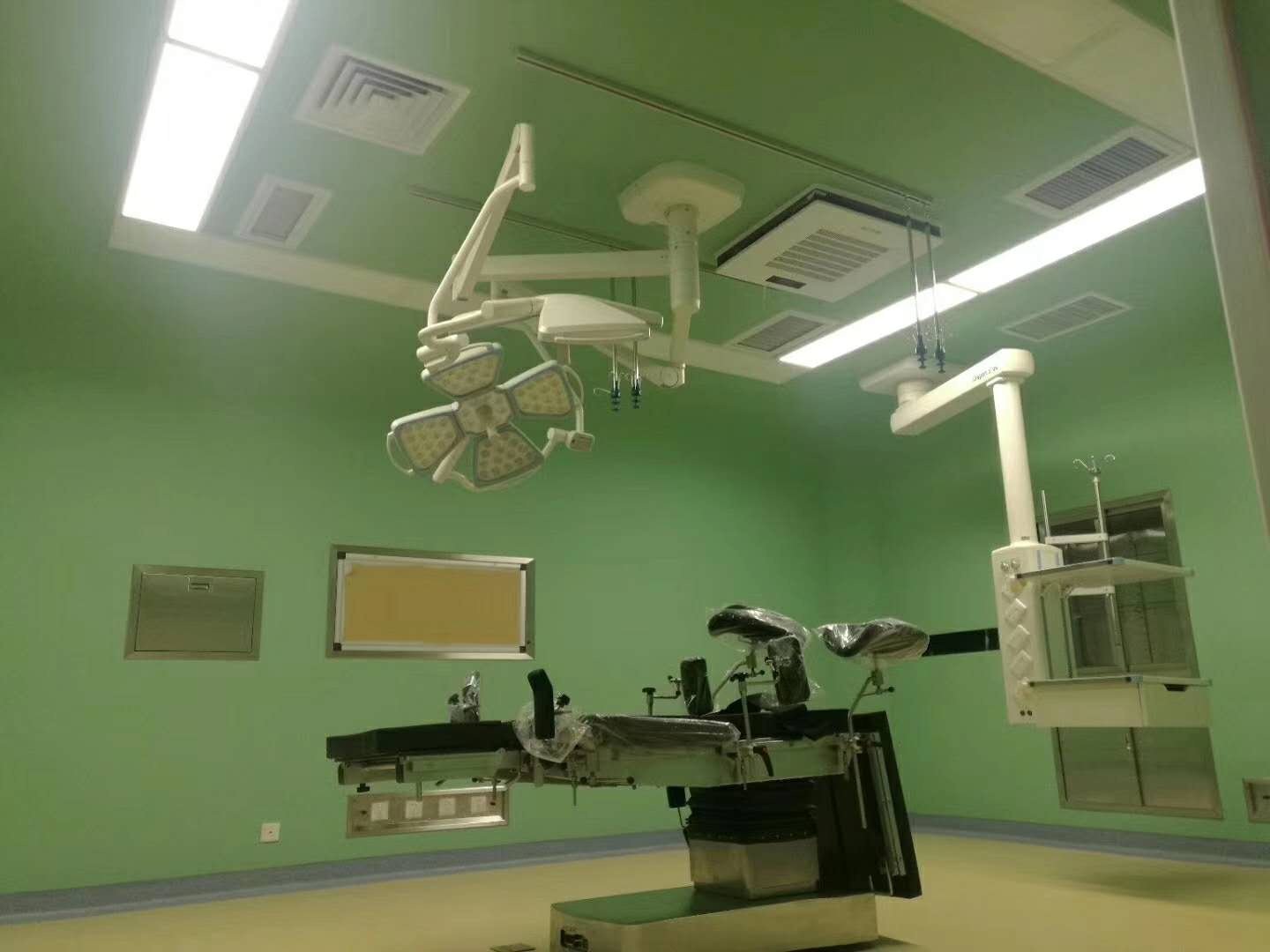 醫用空氣消毒（dú）機對（duì）人體有害嗎？